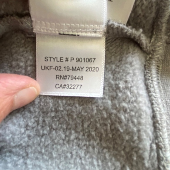 Unisex size small Marmot grey pullover hoodie - Picture 12 of 12